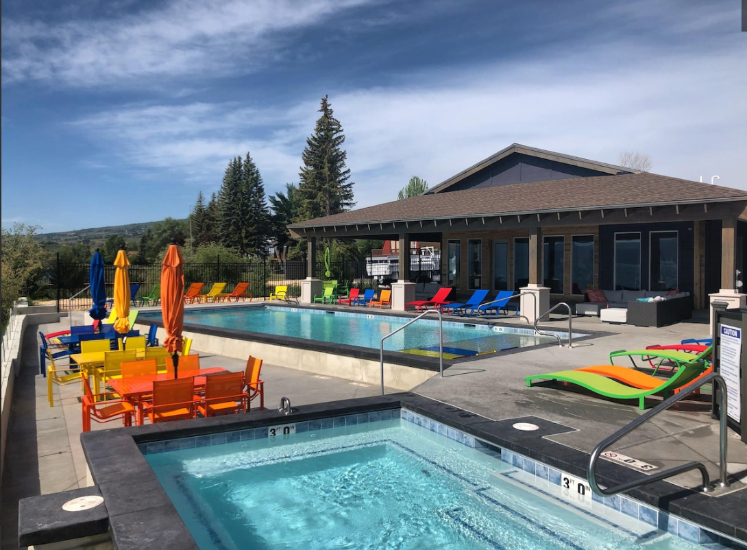 Bear Lake Vacation Rentals with Private Hot Tubs and Pools: Your Ultimate Relaxation Guide